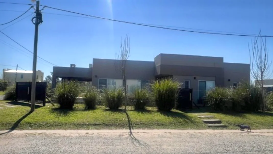 Casa de 3 dormitorios en Capilla del señor - Imagen 1