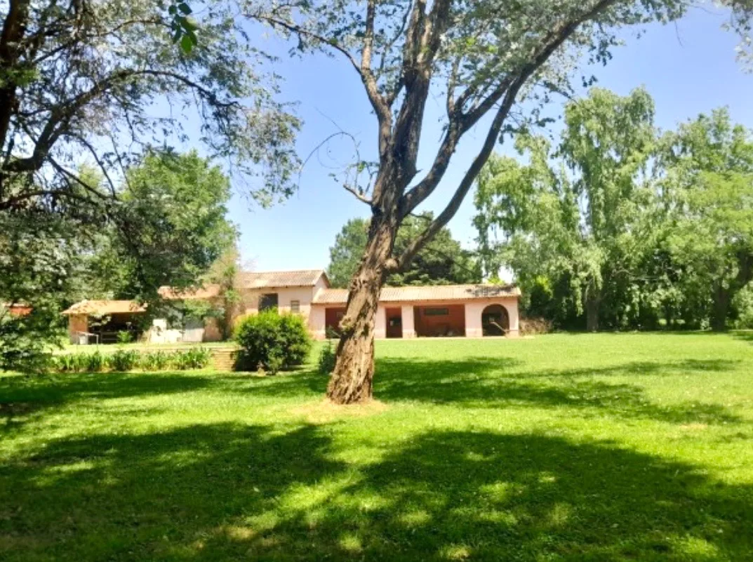 Casa con jardín en Capilla del Señor - Imagen 3