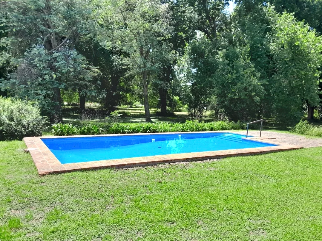 Casa con jardín en Capilla del Señor - Imagen 6