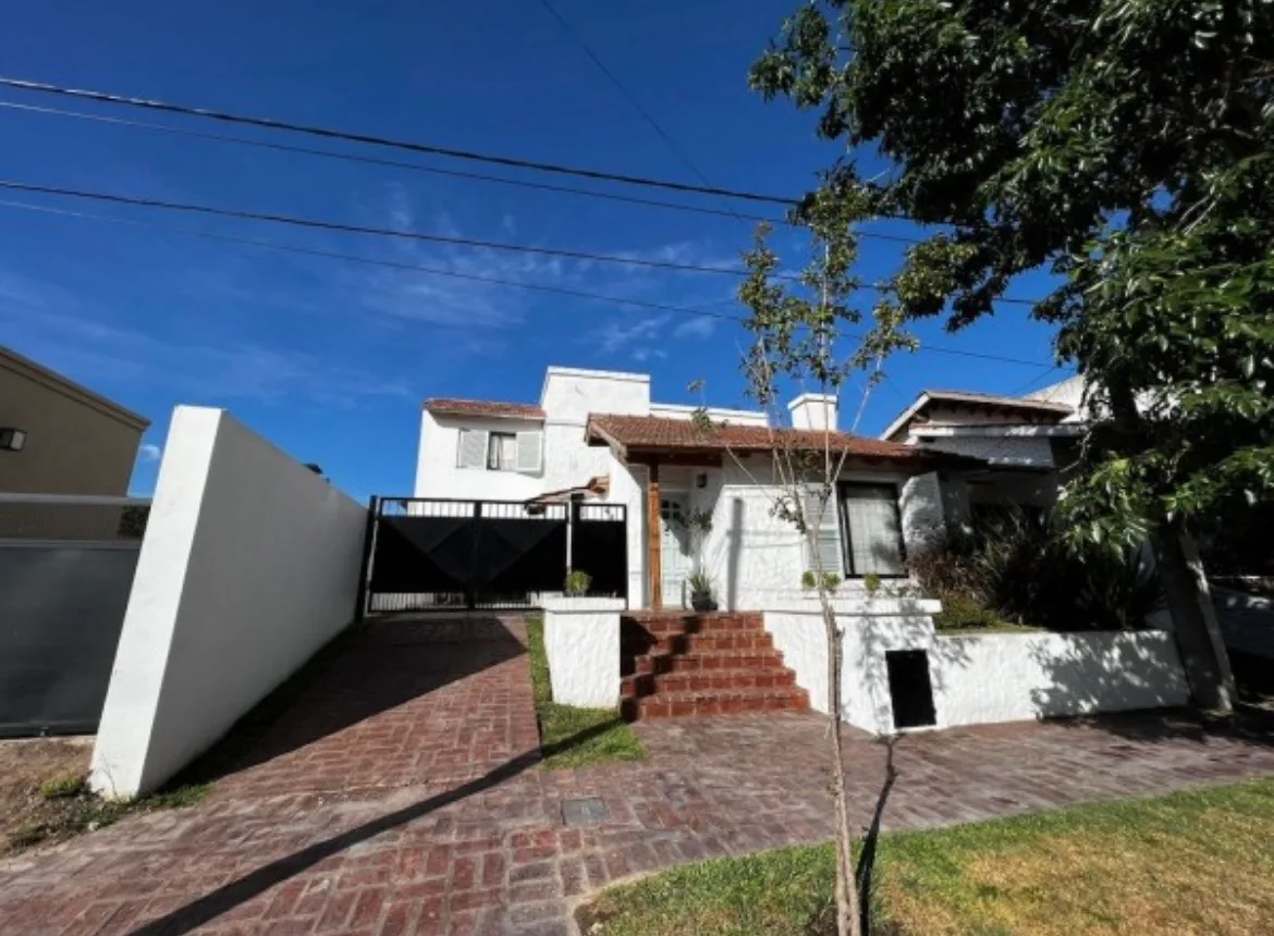 Casa de 3 dormitorios en Capilla del Señor - Imagen 2