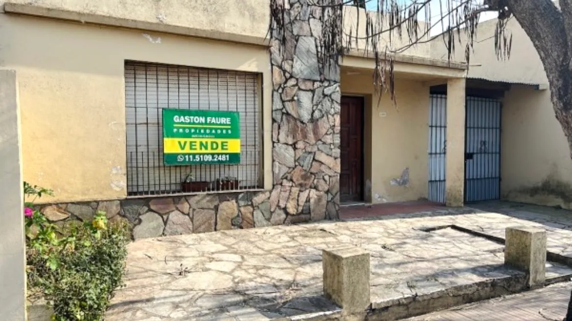 Casa de 2 dormitorios en Capilla del Señor - Imagen 1
